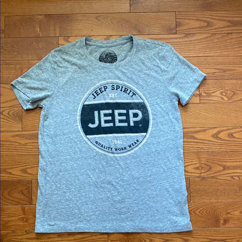 Lucky Brand Jeep Spirit men’s  size M Gray Short Sleeve Tee